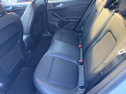 Ford Focus 1.0T EcoBoost MHEV ST-Line X Edition Euro 6 (s/s) 5dr 47