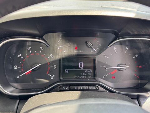 Citroen C3 Aircross 1.2 PureTech Feel Euro 6 (s/s) 5dr 28