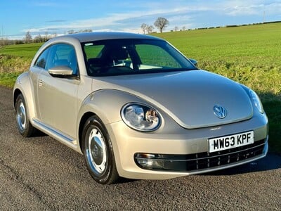 Volkswagen Beetle 1.6 TDI BlueMotion Tech Design Euro 5 (s/s) 3dr