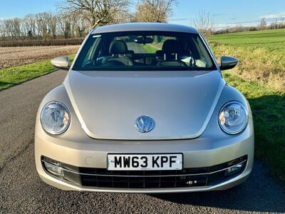 Volkswagen Beetle 1.6 TDI BlueMotion Tech Design Euro 5 (s/s) 3dr