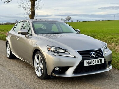 Lexus Is 2.5 300h Premier E-CVT Euro 6 (s/s) 4dr