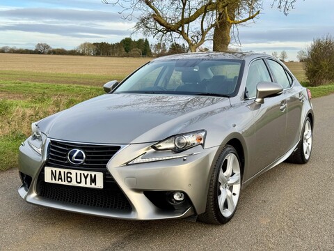 Lexus Is 2.5 300h Premier E-CVT Euro 6 (s/s) 4dr 5