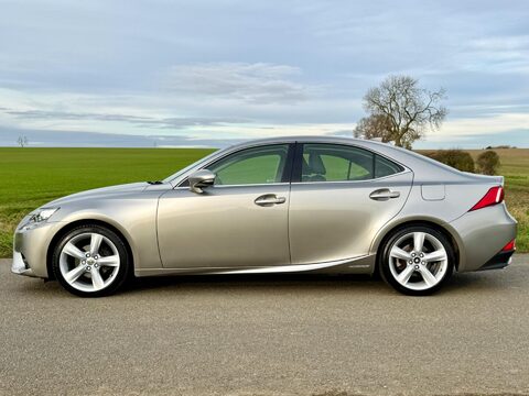 Lexus Is 2.5 300h Premier E-CVT Euro 6 (s/s) 4dr 7