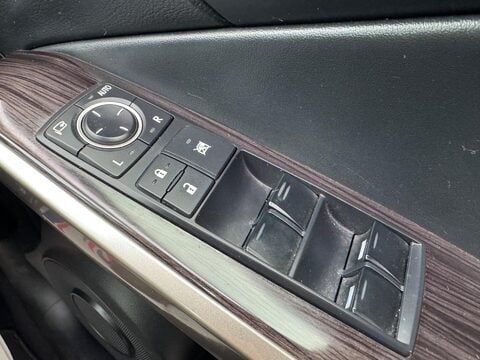 Lexus Is 2.5 300h Premier E-CVT Euro 6 (s/s) 4dr 49