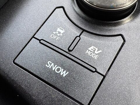 Lexus Is 2.5 300h Premier E-CVT Euro 6 (s/s) 4dr 34