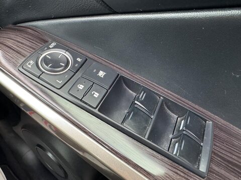 Lexus Is 2.5 300h Premier E-CVT Euro 6 (s/s) 4dr 49