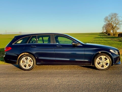 Mercedes-Benz C Class 2.1 C220d SE Executive Edition G-Tronic+ Euro 6 (s/s) 5dr 3