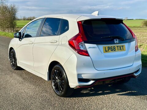Honda Jazz 1.5 i-VTEC Sport Navi Euro 6 (s/s) 5dr 8