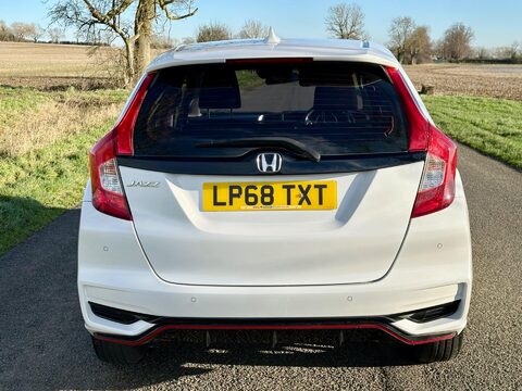 Honda Jazz 1.5 i-VTEC Sport Navi Euro 6 (s/s) 5dr 9