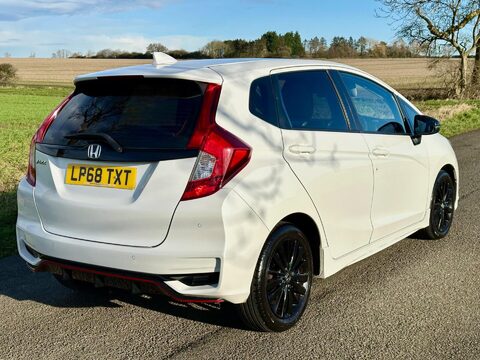 Honda Jazz 1.5 i-VTEC Sport Navi Euro 6 (s/s) 5dr 10