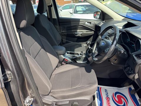 Ford Kuga 1.5 TDCi Zetec Euro 6 (s/s) 5dr 12