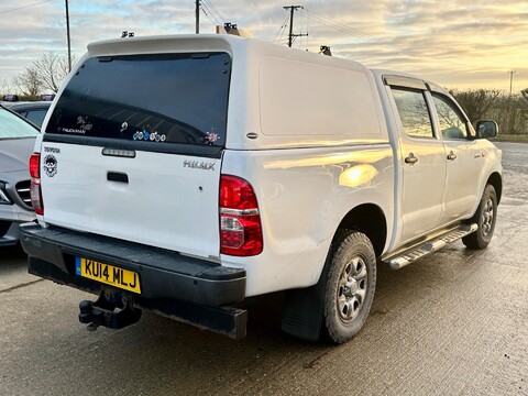 Toyota Hilux 2.5 D-4D Active 4WD Euro 5 4dr 5