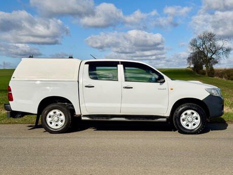 Toyota Hilux 2.5 D-4D Active 4WD Euro 5 4dr