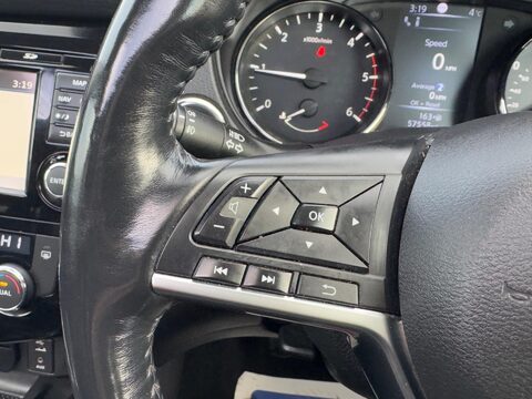 Nissan X-Trail 1.7 dCi Tekna 4WD Euro 6 (s/s) 5dr 32