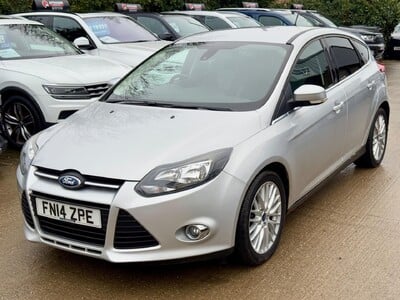 Ford Focus 1.0T EcoBoost Zetec Euro 5 (s/s) 5dr