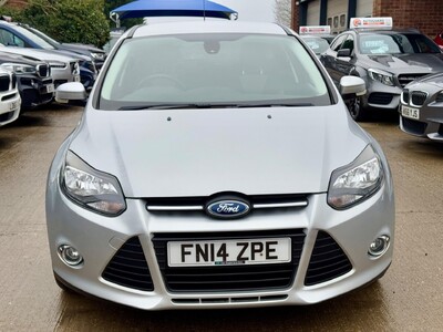 Ford Focus 1.0T EcoBoost Zetec Euro 5 (s/s) 5dr