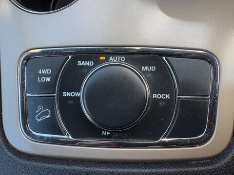 Jeep Grand Cherokee 3.0 V6 CRD Laredo Auto 4WD Euro 5 5dr 24