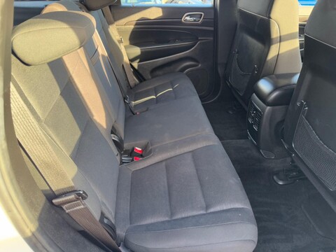 Jeep Grand Cherokee 3.0 V6 CRD Laredo Auto 4WD Euro 5 5dr 36