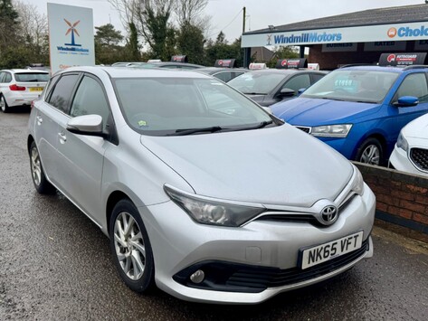 Toyota Auris 1.2 VVT-i Icon Euro 6 (s/s) 5dr