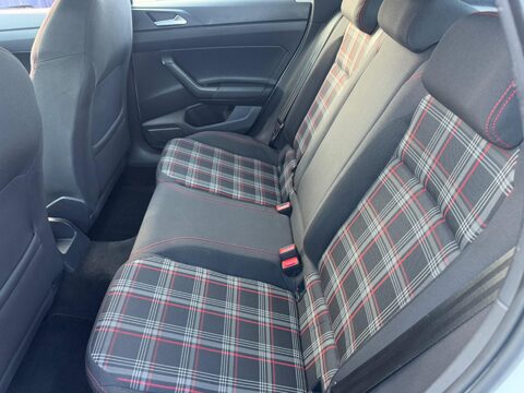 Volkswagen Polo 2.0 TSI GTI DSG Euro 6 (s/s) 5dr 40