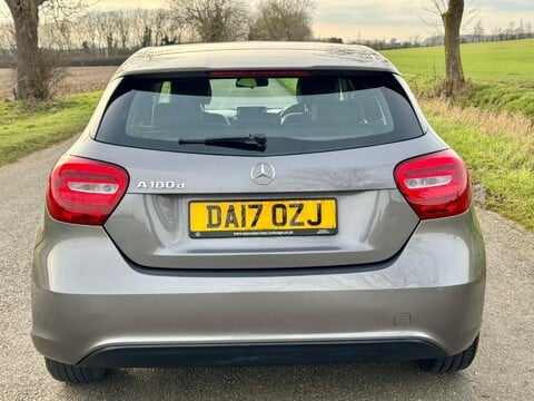 Mercedes-Benz A Class 1.5 A180d SE Euro 6 (s/s) 5dr 8