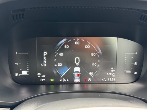 Volvo XC60 2.0 D4 Momentum Pro Auto AWD Euro 6 (s/s) 5dr 36