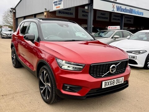 Volvo XC40 2.0 T5 R-Design Pro Auto AWD Euro 6 (s/s) 5dr 1