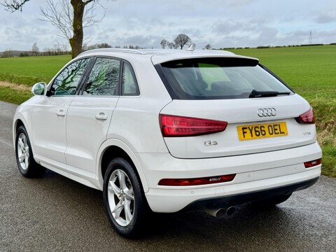 Audi Q3 1.4 TFSI CoD SE Euro 6 (s/s) 5dr 7