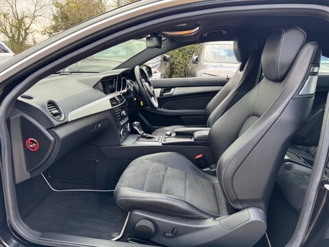Mercedes-Benz C Class 2.1 C220 CDI AMG Sport Edition G-Tronic+ Euro 5 (s/s) 2dr 37