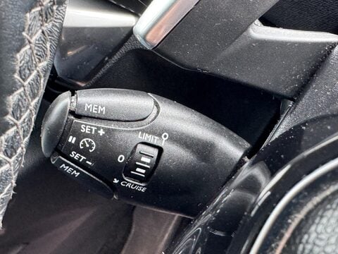 Peugeot 3008 1.2 PureTech Active EAT Euro 6 (s/s) 5dr 38