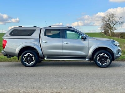 Nissan Navara 2.3 dCi Tekna Auto 4WD Euro 6 4dr