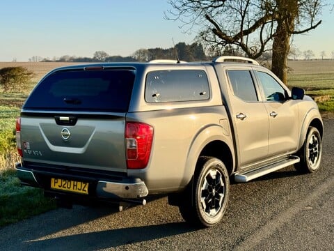 Nissan Navara 2.3 dCi Tekna Auto 4WD Euro 6 4dr 10