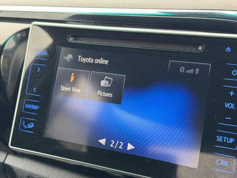 Toyota Hilux 2.4 D-4D Invincible X 4WD Euro 6 (s/s) 4dr (TSS) 21