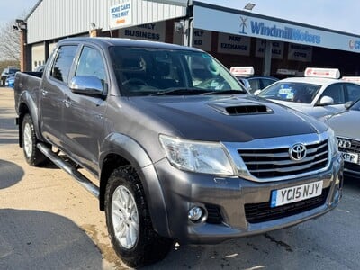 Toyota Hilux 3.0 D-4D Invincible 4WD Euro 5 4dr