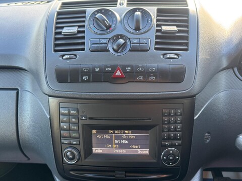 Mercedes-Benz Vito 2.1 113 CDi BlueEFFICIENCY Traveliner L1 5dr 11