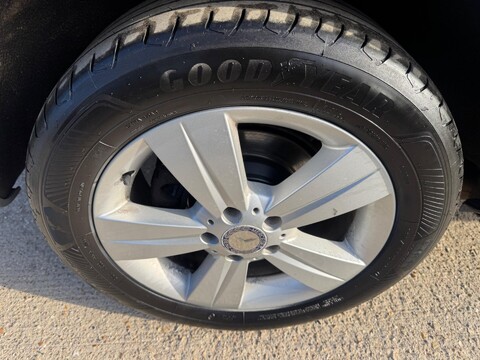 Mercedes-Benz Vito 2.1 113 CDi BlueEFFICIENCY Traveliner L1 5dr 37