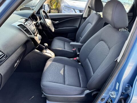 Hyundai ix20 1.6 Active Auto Euro 5 5dr 29