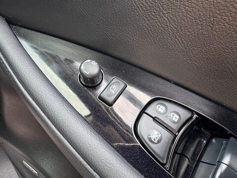 Nissan LEAF 40kWh Tekna Auto 5dr 46