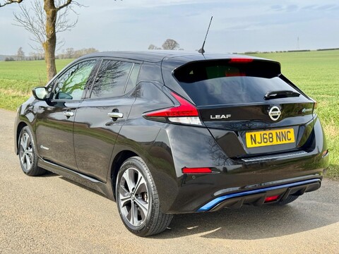 Nissan LEAF 40kWh Tekna Auto 5dr 7