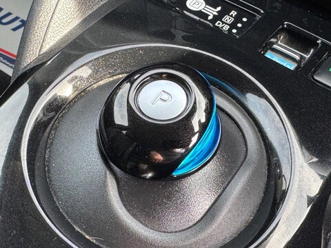 Nissan LEAF 40kWh Tekna Auto 5dr 36