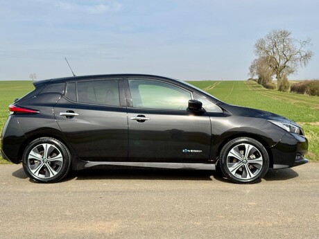 Nissan LEAF 40kWh Tekna Auto 5dr