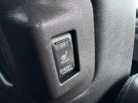 Nissan LEAF 40kWh Tekna Auto 5dr 34