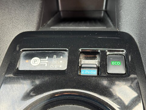 Nissan LEAF 40kWh Tekna Auto 5dr 37