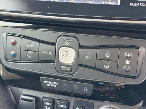 Nissan LEAF 40kWh Tekna Auto 5dr 33