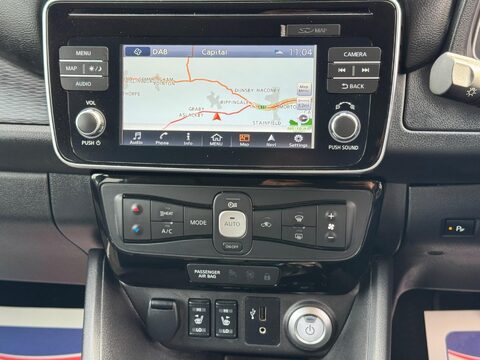 Nissan LEAF 40kWh Tekna Auto 5dr 14