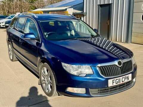 Skoda Superb 2.0 TDI Elegance DSG Euro 5 5dr 1