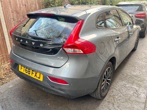 Volvo V40 1.5 T2 GPF Momentum Nav Plus Auto Euro 6 (s/s) 5dr 2