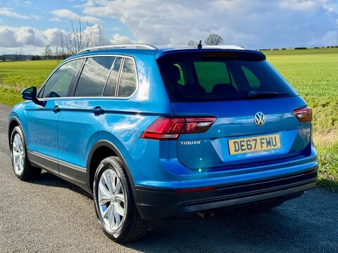 Volkswagen Tiguan 2.0 TDI SE Navigation DSG 4Motion Euro 6 (s/s) 5dr 8
