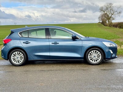 Ford Focus 1.0T EcoBoost Titanium Euro 6 (s/s) 5dr