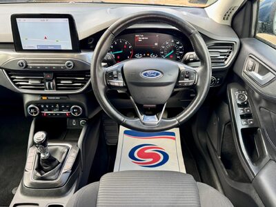 Ford Focus 1.0T EcoBoost Titanium Euro 6 (s/s) 5dr